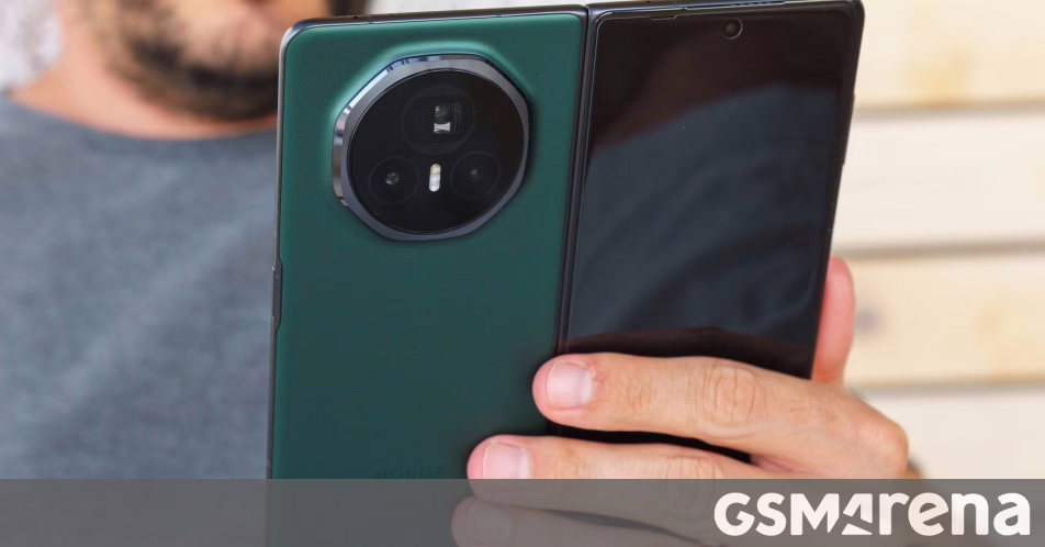 Honor Magic V5 có màu mới sáng bóng