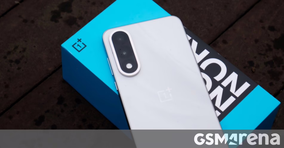 OnePlus Nord 5 trong để xem xét