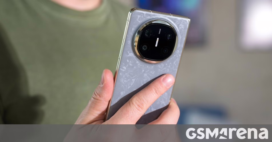 Counterpoint: Các lô hàng điện thoại thông minh Q2 của Huawei và Apple Dẫn