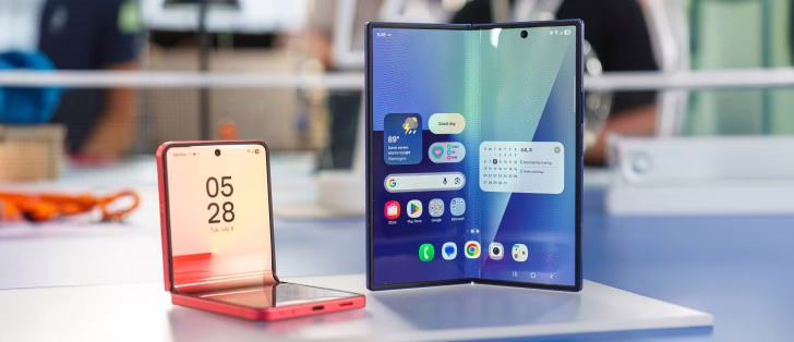 Samsung Galaxy Z Fold7 và Z Flip7 thực hành