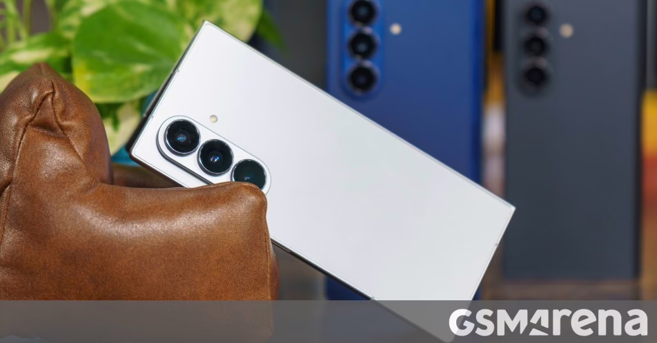 Samsung Galaxy Z Fold7, Flip7, Flip7 Fe ​​và Sê-ri Watch8