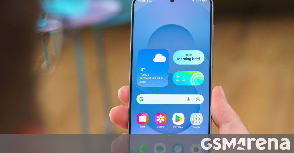 Sẽ không có Samsung Galaxy S26+, báo cáo mới