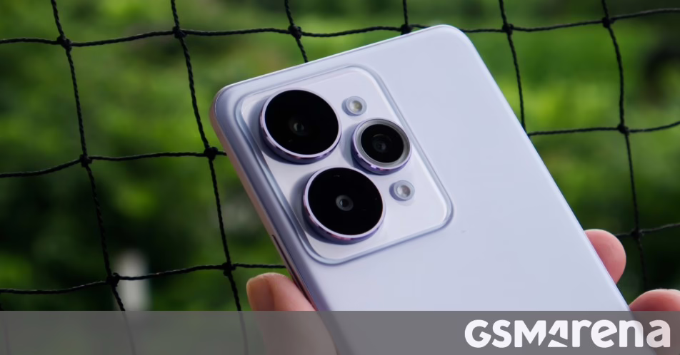 Dưới đây là mẫu máy ảnh Pro Realme 15 Pro đầu tiên của chúng tôi