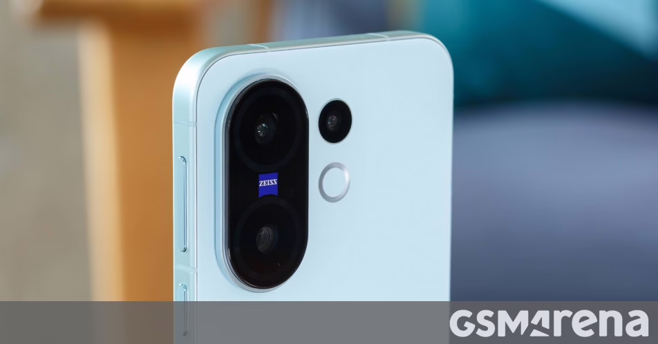 Vivo x200 Fe hiện đang được bán ở Ấn Độ