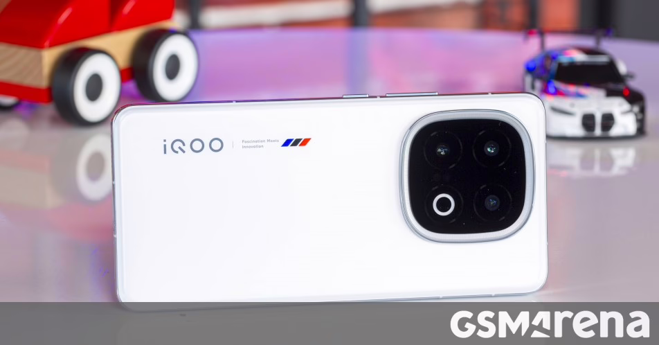 IQOO 15 tháng ra mắt rò rỉ