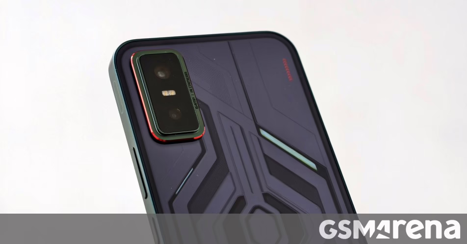 Infinix GT 30 Thực hành: Một điện thoại thông minh tập trung vào game thủ có kích hoạt vai GT tùy chỉnh