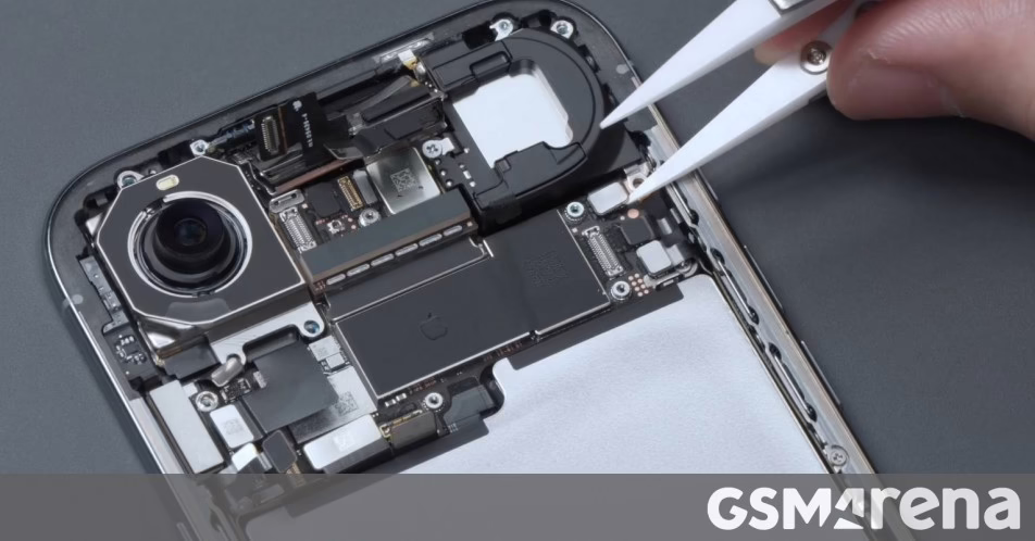Video refown của iPhone Air tập trung vào các thành phần mỏng như thế nào