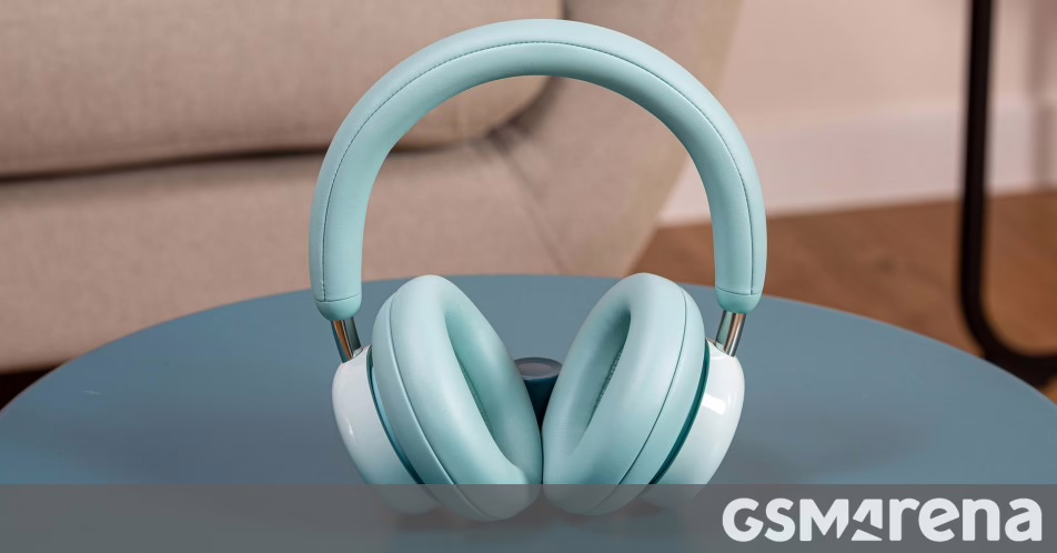 CMF Headphone Pro để xem xét