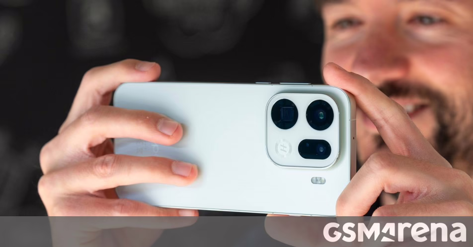 Đánh giá Oppo Find X9 Pro: mở hộp và mẫu camera