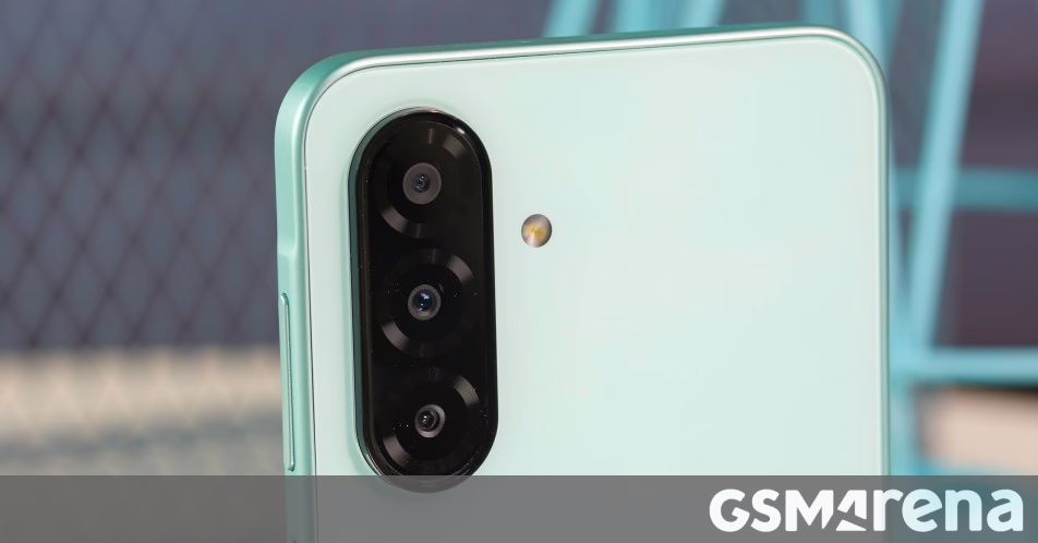 Samsung Galaxy A27 đang trong quá trình hoạt động