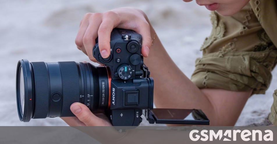а7 V của Sony mang đến cảm biến 33MP xếp chồng một phần, cải tiến AF và video