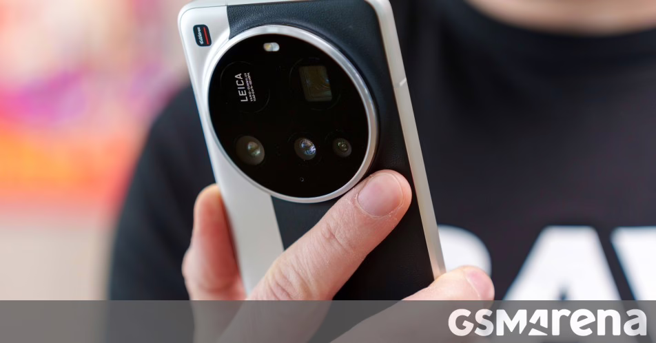 Xiaomi 15 Ultra nhận được bản cập nhật HyperOS 3 ổn định dựa trên Android 16