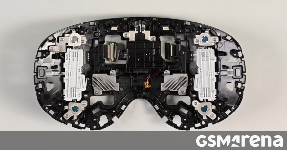 Mổ xẻ Samsung Galaxy XR cho thấy cấu trúc rất thú vị