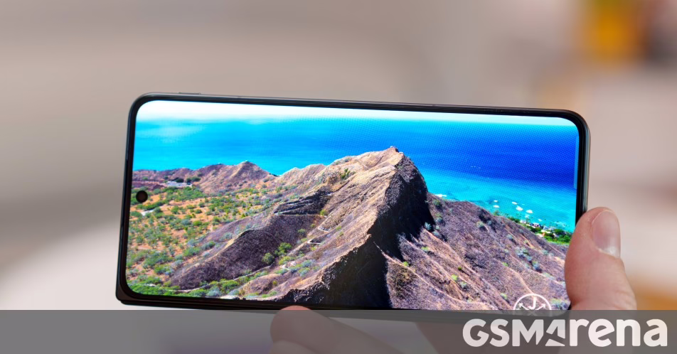 Oppo Find N7 cạnh tranh trực tiếp với iPhone Fold với kiểu dáng rộng hơn