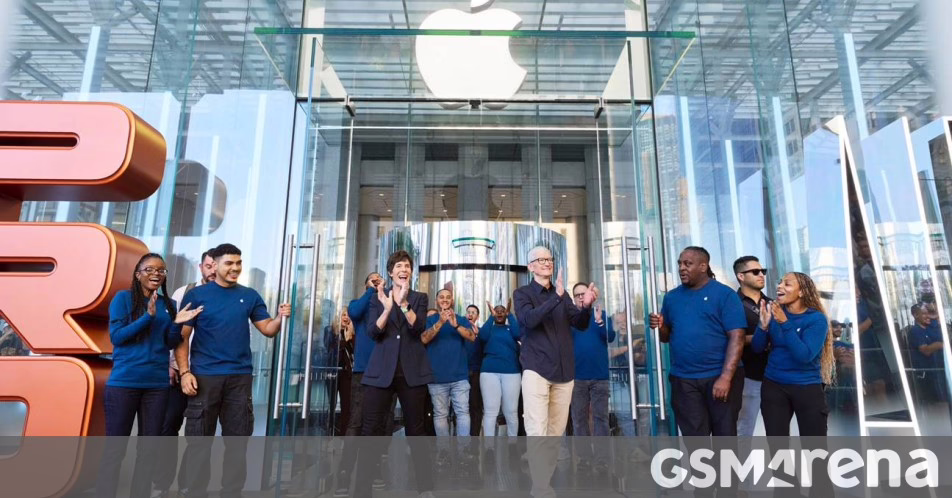 Counterpoint: Apple đứng số 1 vào năm 2025 về doanh số smartphone, Samsung tụt xuống #2