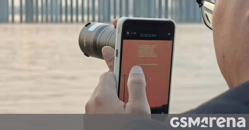 Oppo Find X9 Ultra lộ ảnh thực tế với ống kính tele 300mm