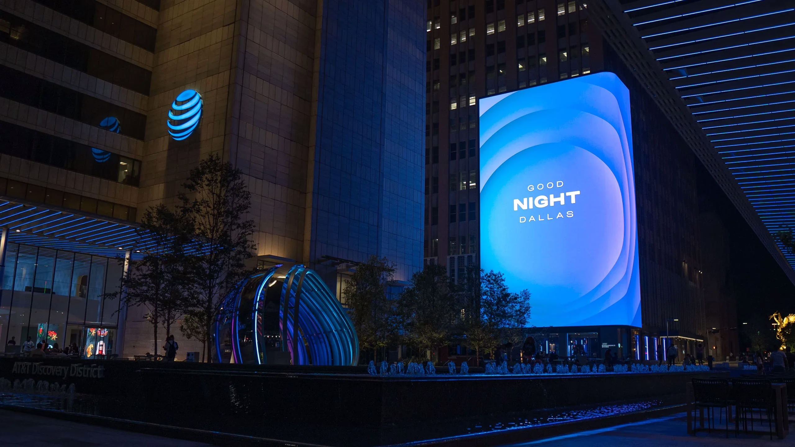 Below bronze: AT&T đang chạy theo đồng thay vì học hỏi từ sai lầm của T-Mobile và Verizon