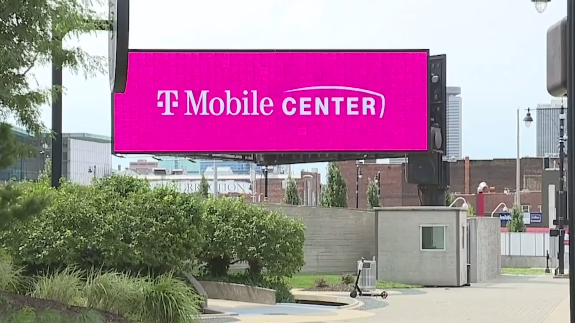 Người dùng iPhone tại T-Mobile sắp phải trả phí – một khoản phí không áp dụng với người dùng Samsung.
