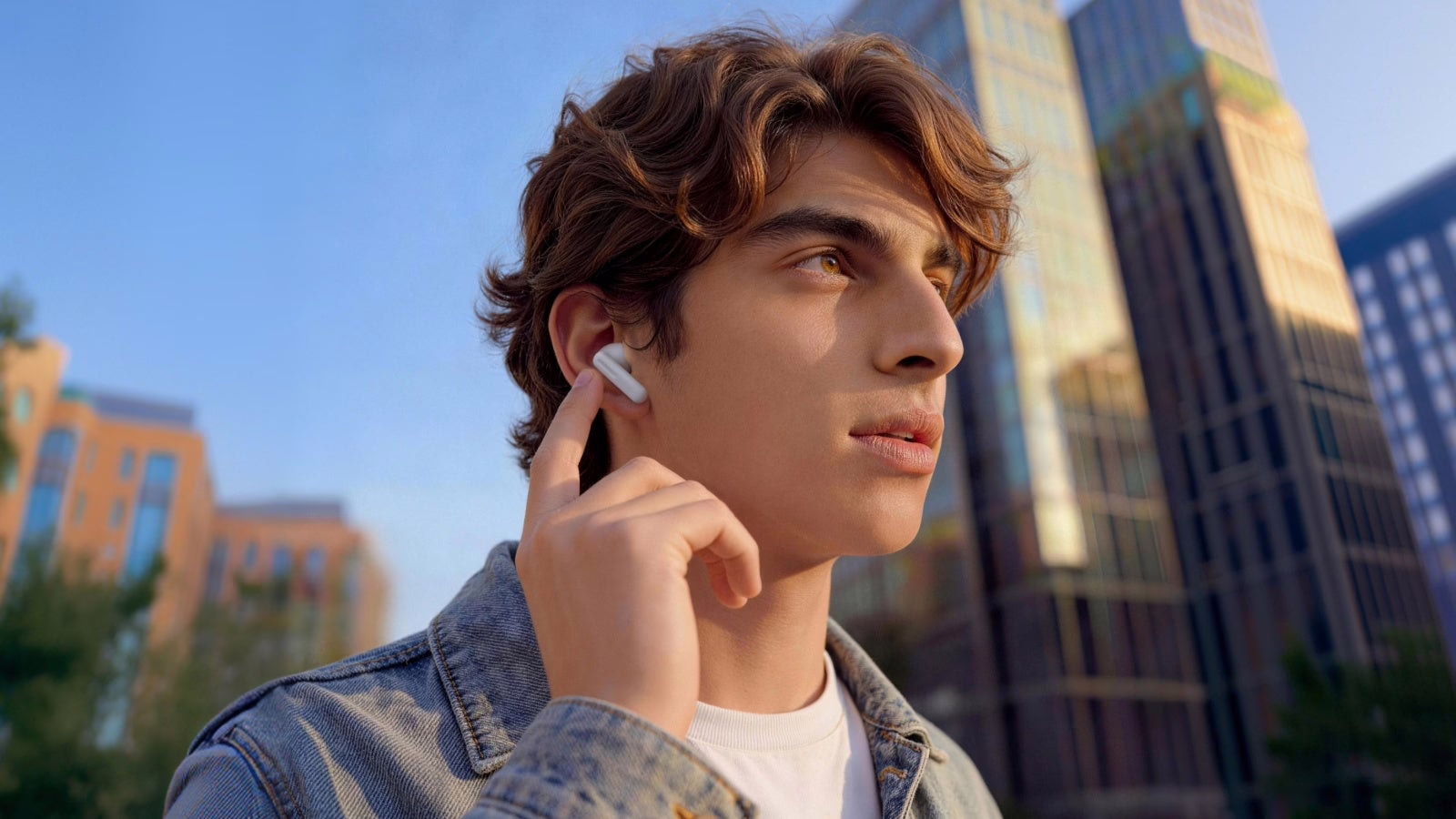 Tai nghe OnePlus mới nhất với giá dưới 50 đô la, ANC cấp độ chuyên nghiệp và pin trâu.