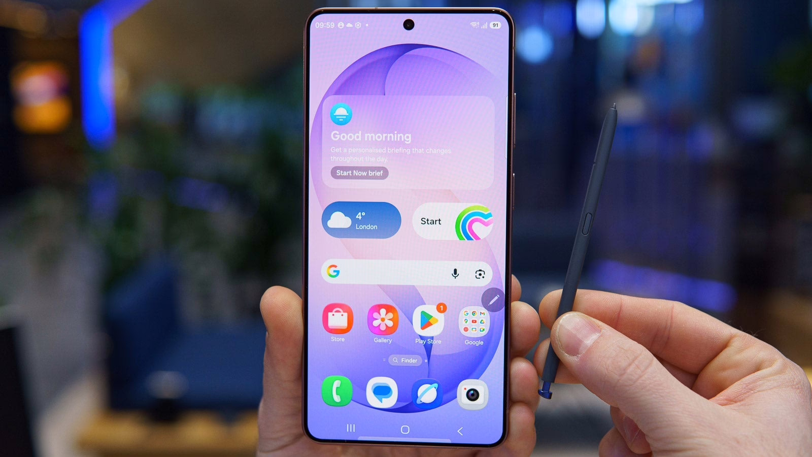 Amazon vượt lên chính mình khi bán một mẫu Galaxy S26 Ultra với mức giảm giá cao kỷ lục mới 250 USD