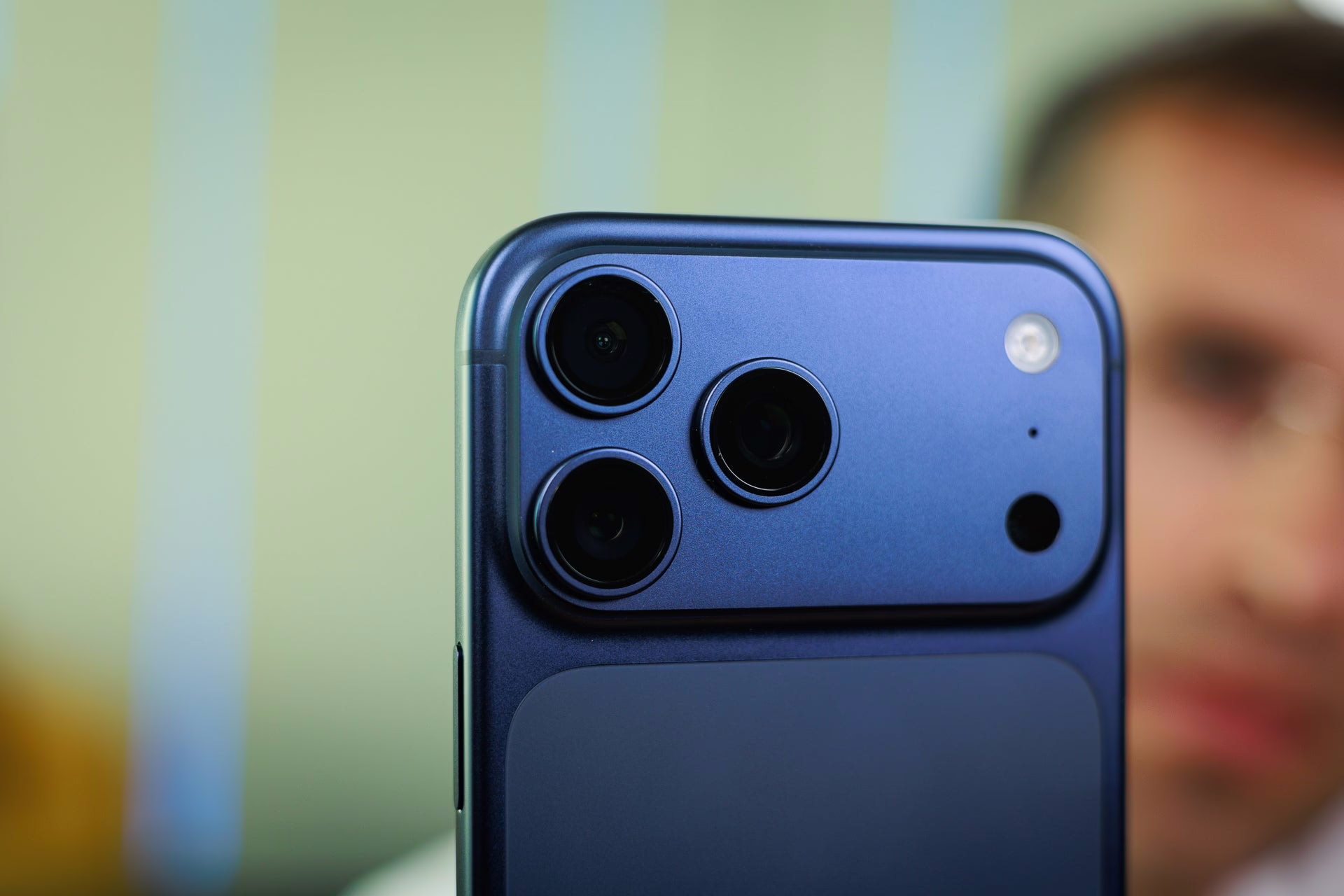 Bạn có thể phải đợi đến năm 2028 đối với iPhone có bản nâng cấp camera lớn này
