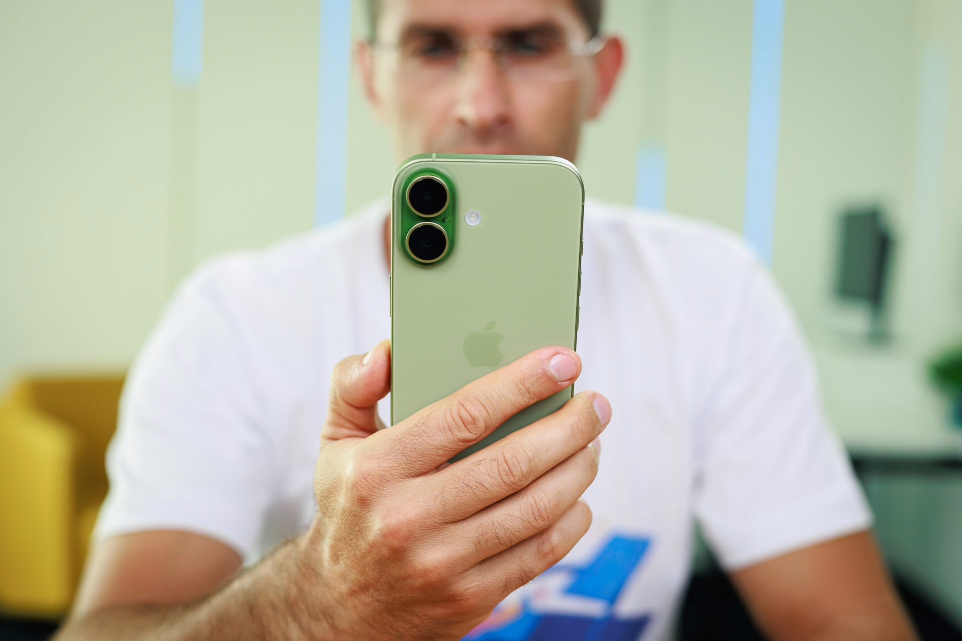 Bạn tin tưởng các tin nhắn sẽ biến mất nhưng iPhone của bạn có thể vẫn lưu chúng: hãy làm điều này ngay lập tức để bảo vệ chính bạn