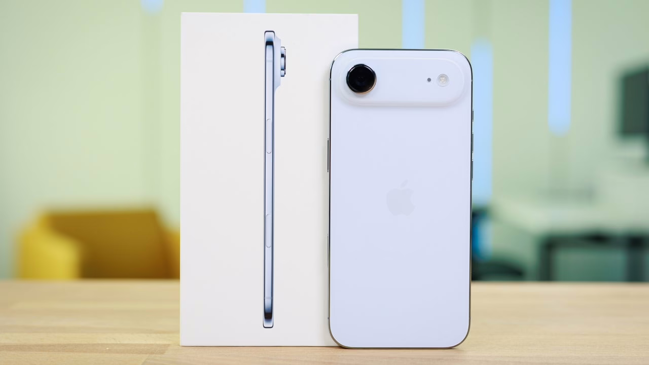 Cách đánh thức iPhone Air của bạn từ "Màn hình đen chết chóc" sâu bọ