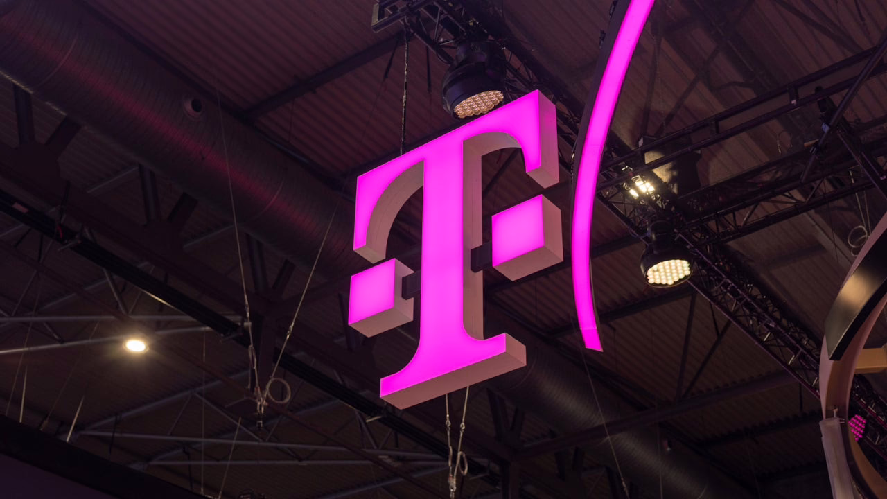 ceo t mobile lai bac bo y tuong mvno 3760355