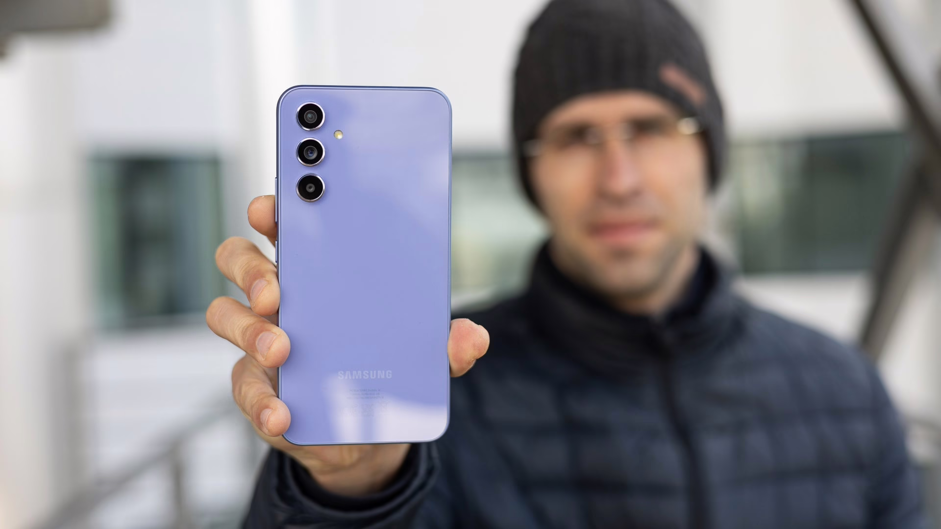 Chủ sở hữu điện thoại Samsung Galaxy A54 và A55 vừa nhận được gợi ý quan trọng về One UI 8.5