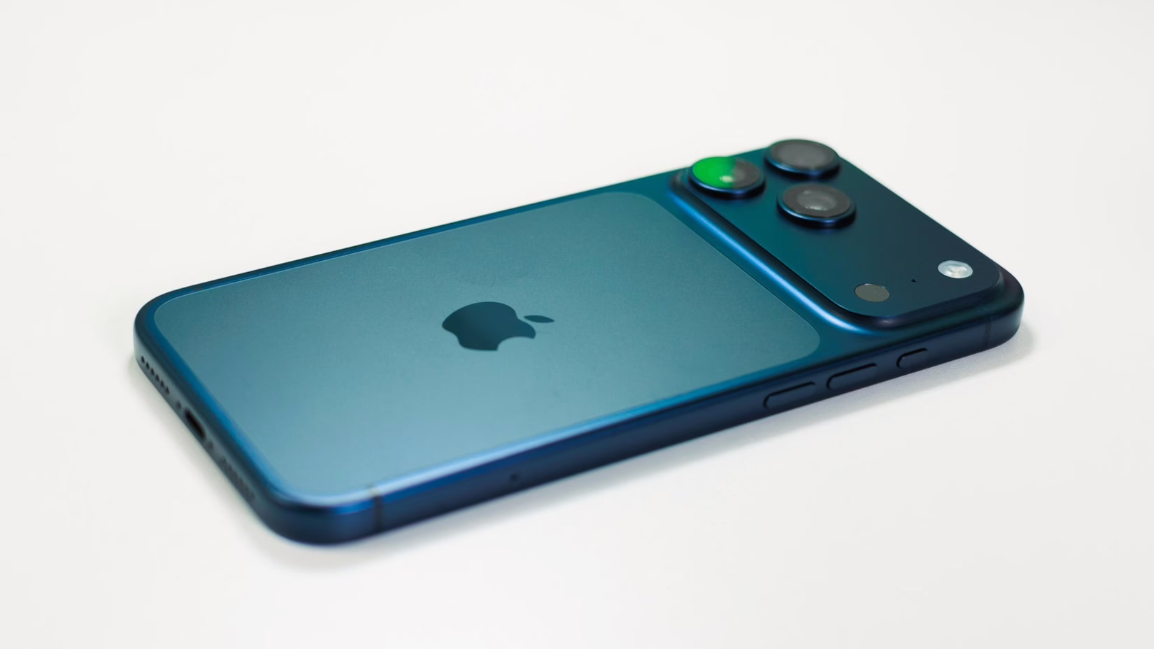 Pin và sạc iPhone 18 Pro: tất cả những thay đổi được mong đợi