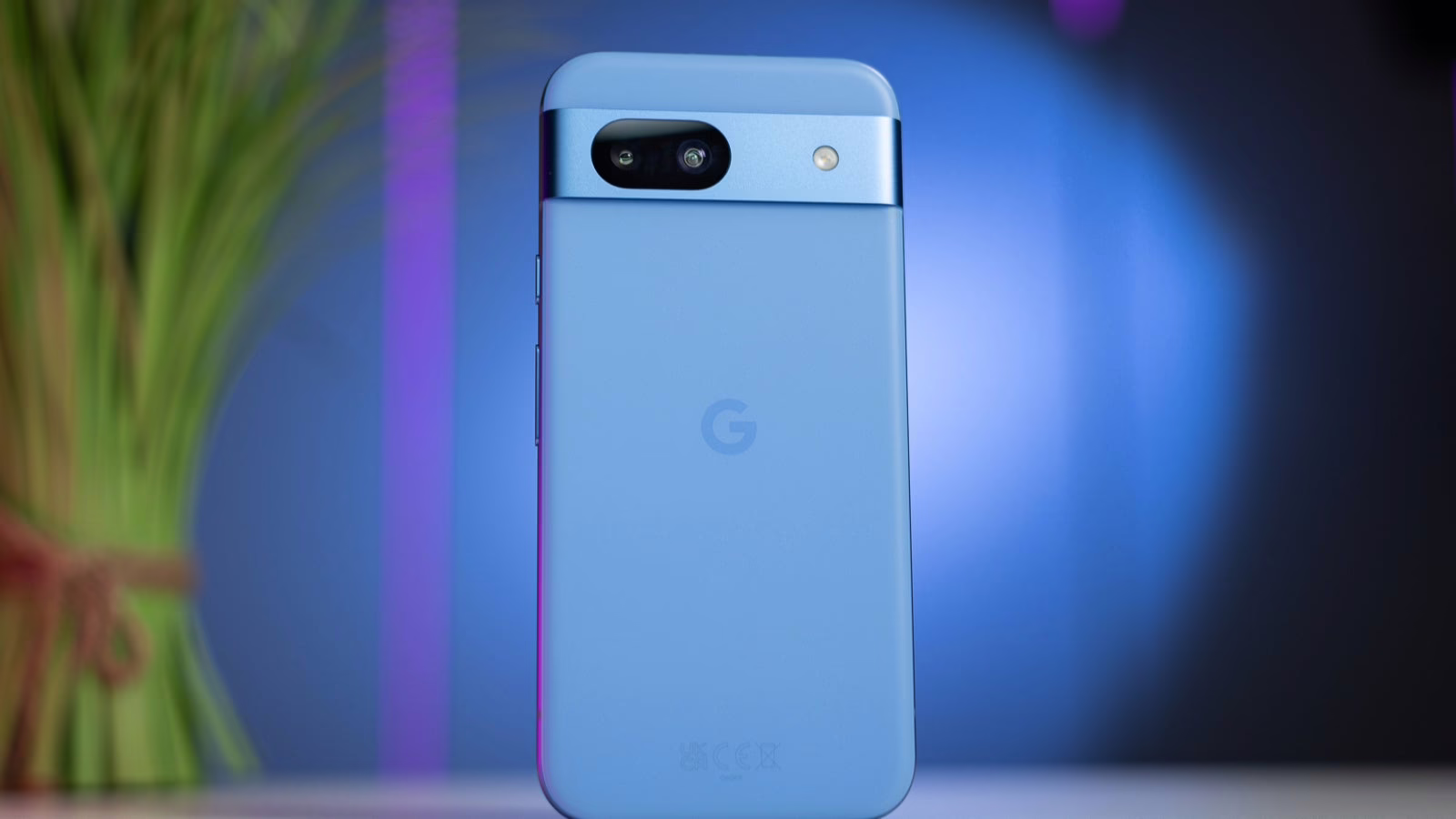 Pixel 8a giảm xuống còn 339 USD và có thể là lựa chọn Pixel thông minh nhất hiện nay.