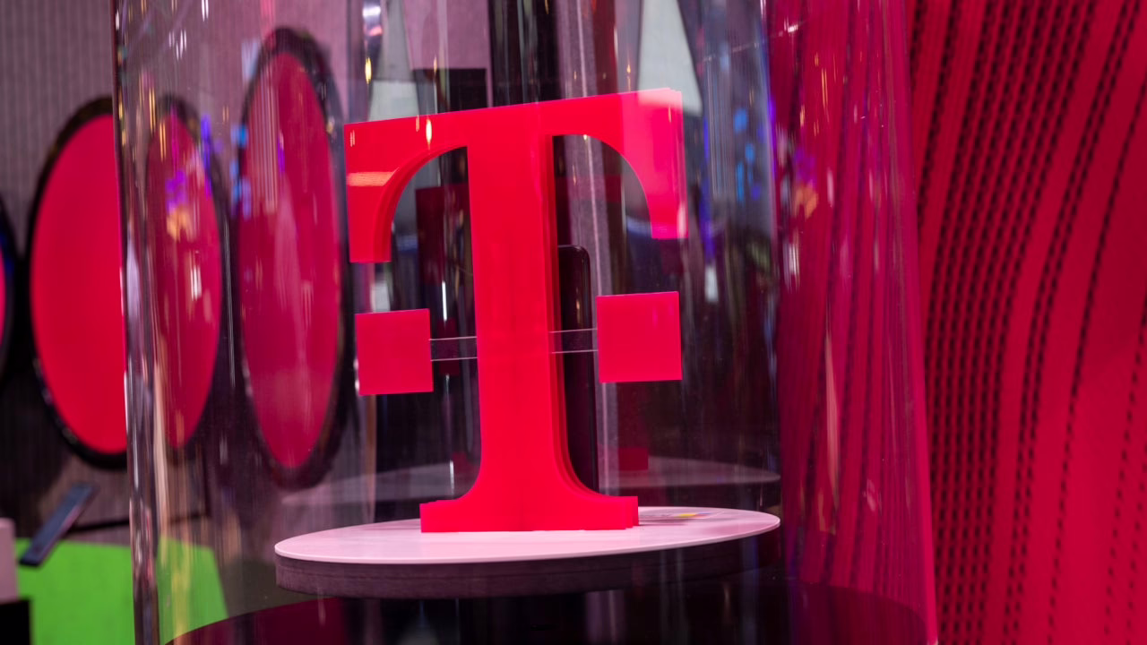 T-Mobile nói với người đăng ký choáng váng rằng đại diện của T-Force là con người chứ không phải AI