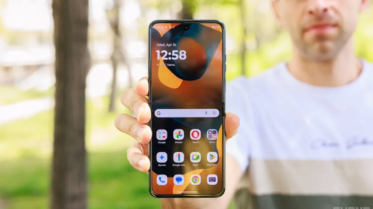 Tổng hợp các ưu đãi hàng tuần: Tiết kiệm 600 đô la cho Razr Ultra (2025), 250 đô la cho Pixel 10 Pro, v.v.