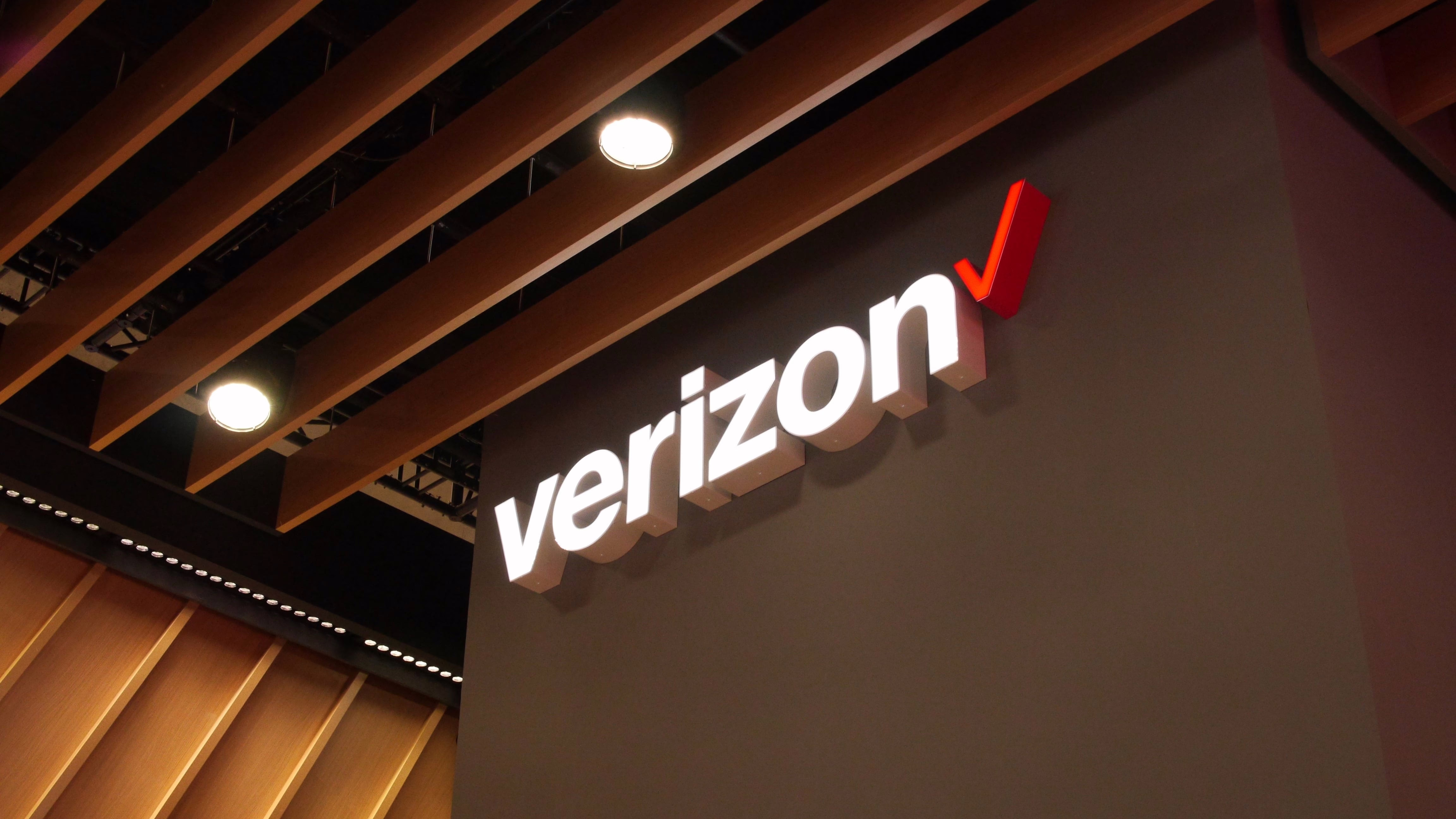 Verizon cho biết họ muốn đối xử với bạn như một con người, nhưng kế hoạch thực hiện điều đó ngày càng mang tính robot hơn