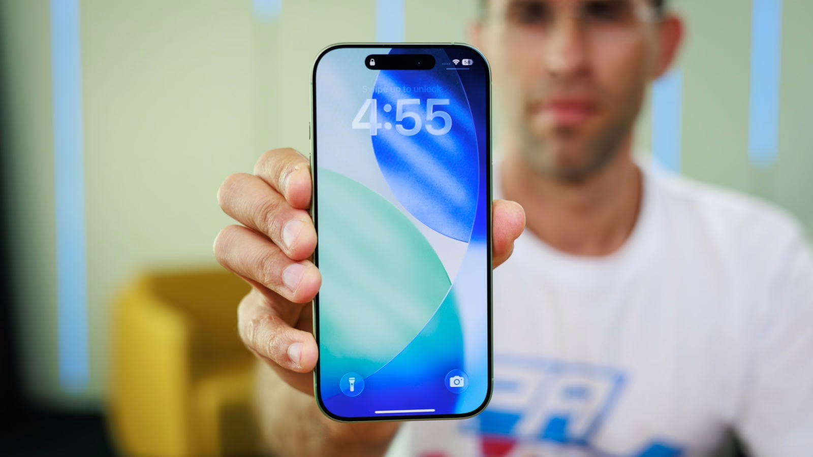 iPhone 17 của Apple là smartphone bán chạy nhất thế giới, 17 Pro Max chỉ đứng thứ hai