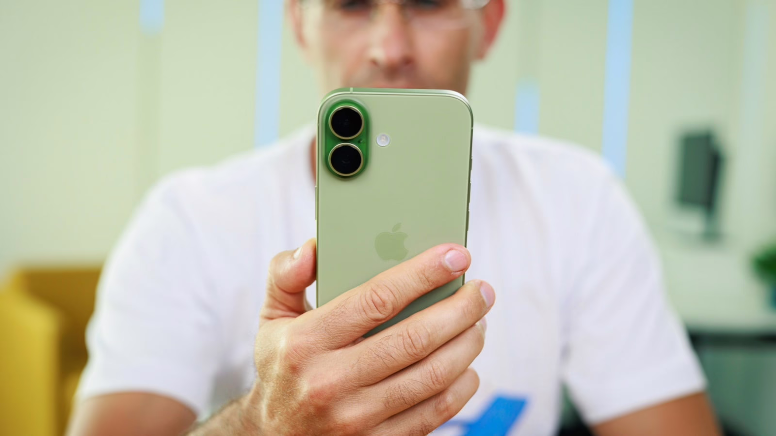 iPhone 17 giúp Apple thoải mái giành chiến thắng trong cuộc chiến Q1 2026 quan trọng hơn nhiều so với doanh số smartphone