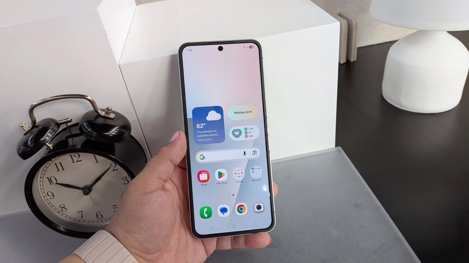 Samsung đã âm thầm đưa Galaxy Z Flip 7 FE hoạt động trở lại tại Mỹ; nhưng tại sao?
